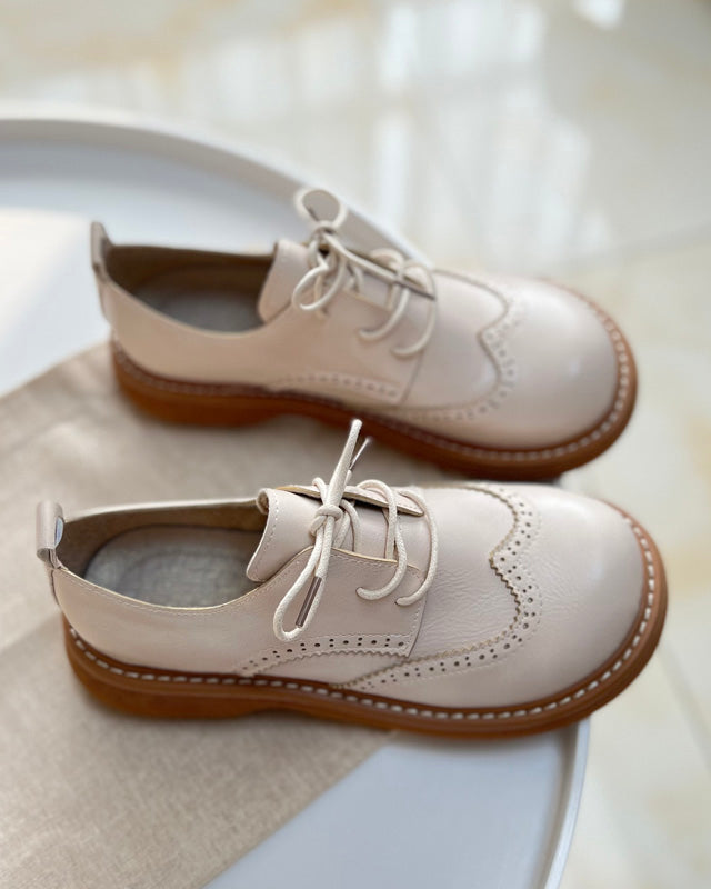 Liza – Klassieke schoenen in broguestijl met gedetailleerde stiksels voor dagelijkse elegantie