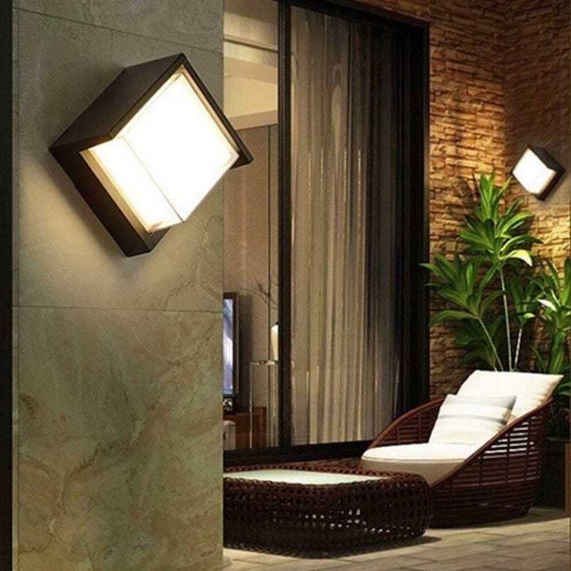 LightForm – Buitenwandlamp met Aluminium en Acryl Behuizing