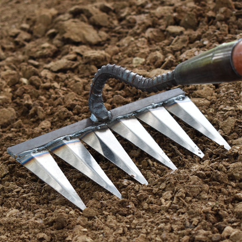 GardenGlide – Robuuste stalen wiedschaar met scherpe tanden voor moeiteloos tuinonderhoud