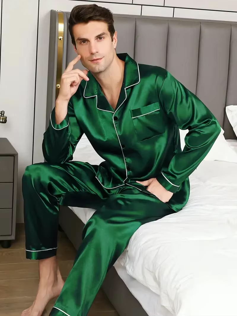 Jade - Elegante pyjamaset met knopen en bijpassende broek