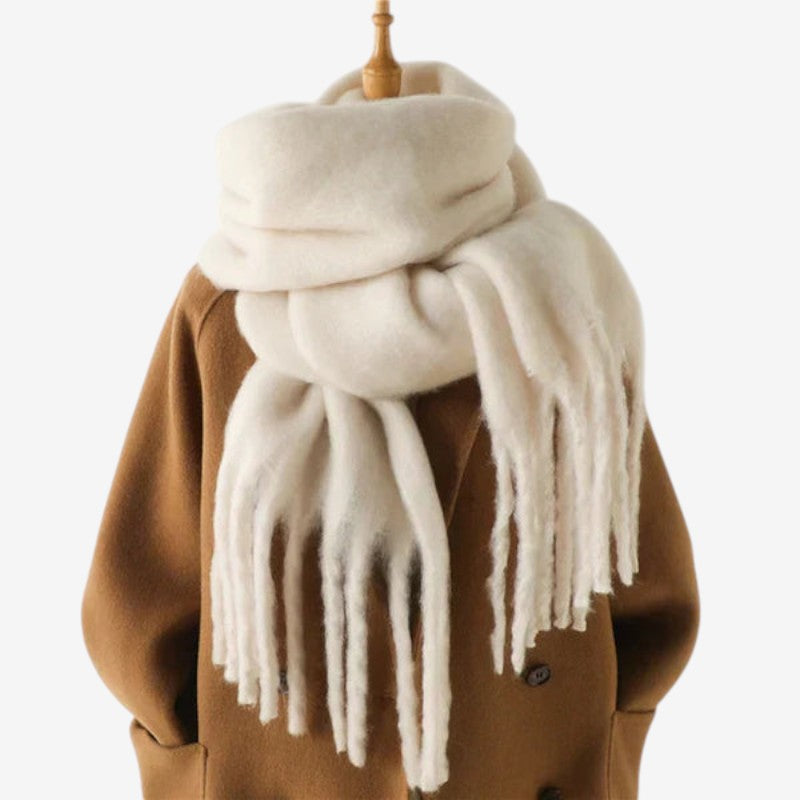 Josephine – Oversized Sjaal met Decoratief Kwastjesontwerp