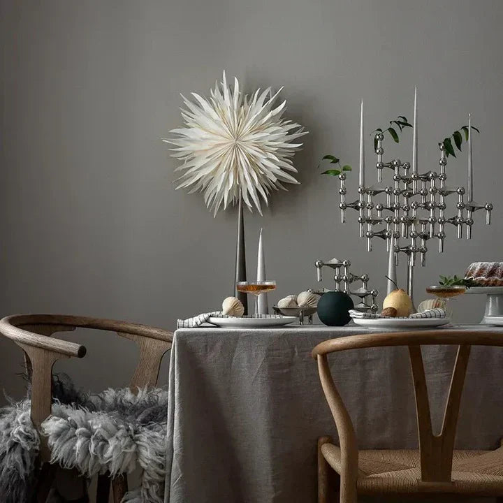 AlmaGlow – Moleculaire kandelaar met gouden afwerking voor moderne en elegante interieurdecoratie