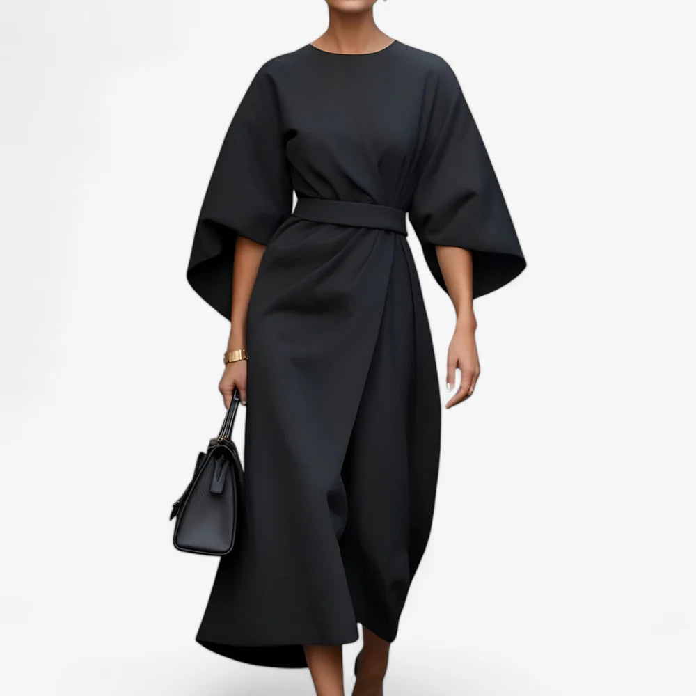 Jocelyn - Elegante jurk met hoge taille vleermuismouwen en asymmetrische snit