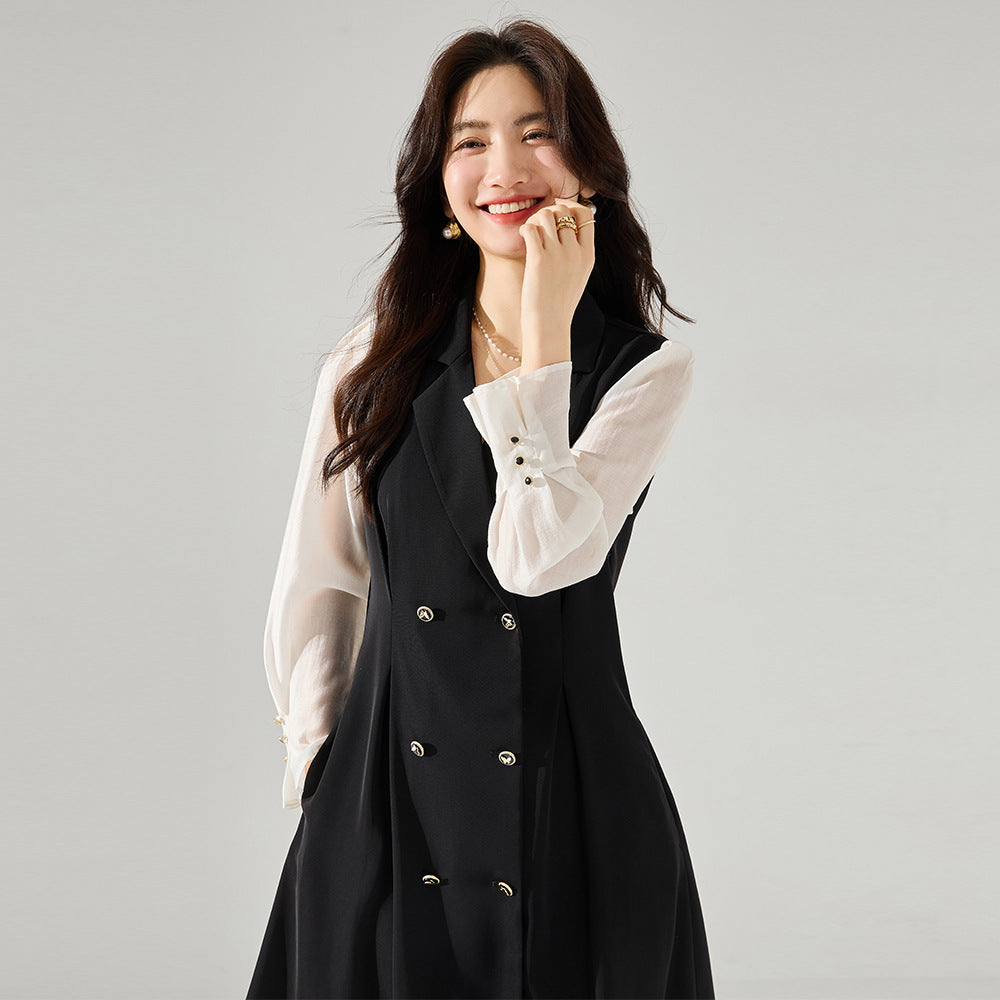 Elara - Veelzijdige jurk met moderne V-halslijn en ceintuur