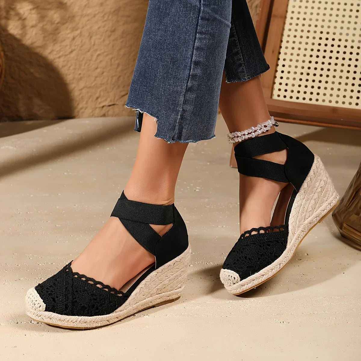 Selene – Elegante sleehak sandalen met open teen en enkelbandje