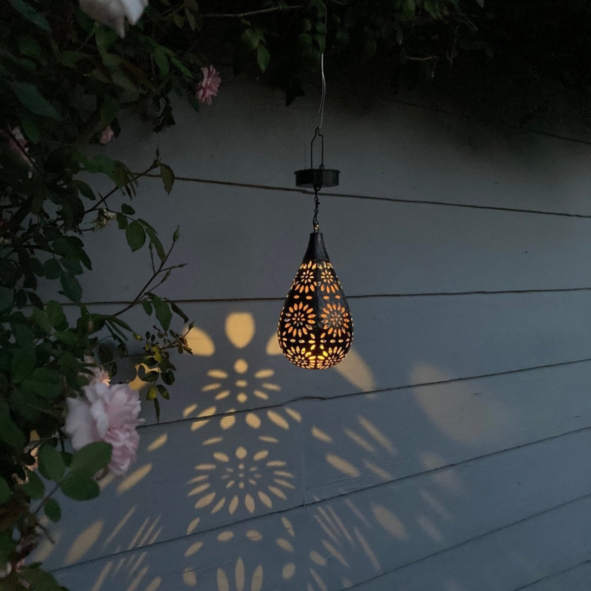 GlowNest – Zonne-tuinverlichting met zachte gloed en automatische schemer-tot-dageraadfunctie