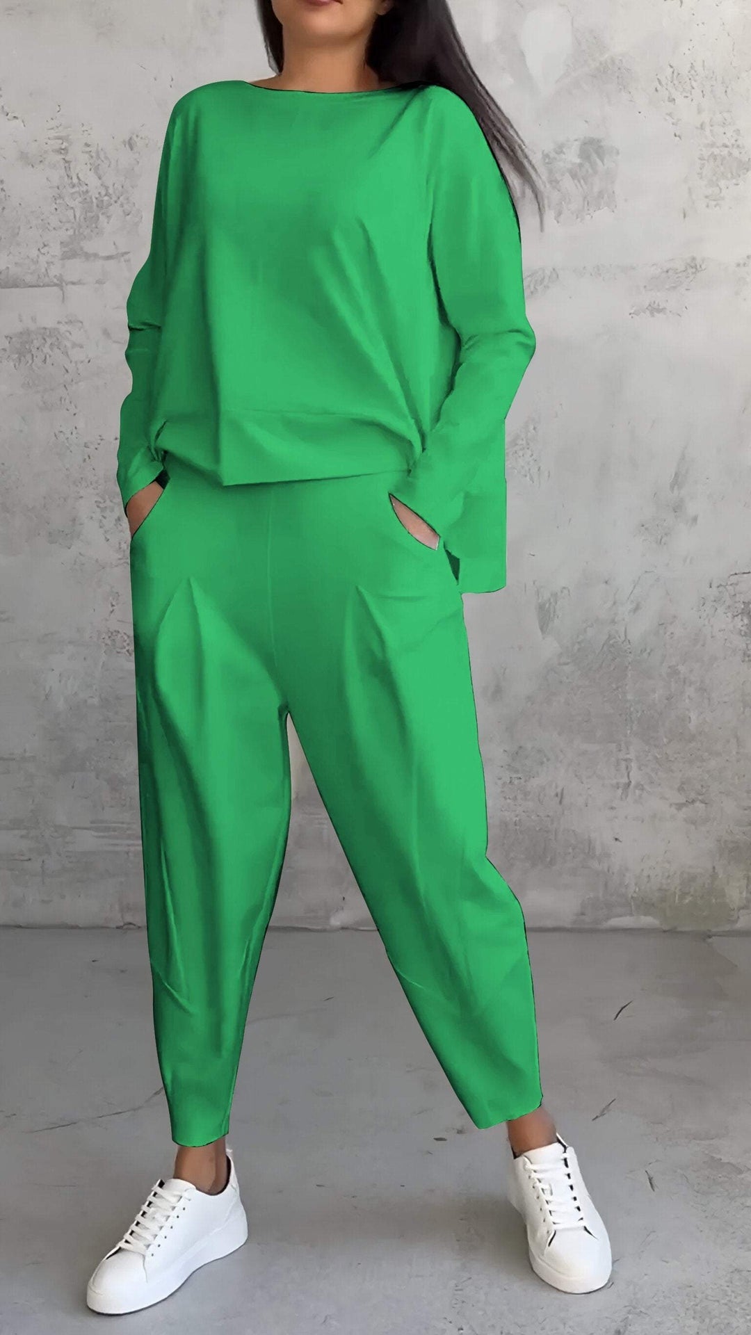 Serenity – Tweedelige set met een top met lange mouwen en een broek met wijde pijpen