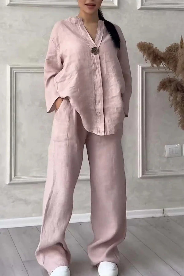 Emily - Chique, relaxte tweedelige set met een overhemd met knoopsluiting en een broek met wijde pijpen