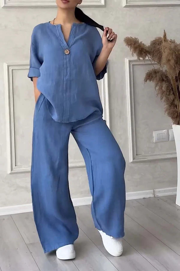 Emily - Chique, relaxte tweedelige set met een overhemd met knoopsluiting en een broek met wijde pijpen