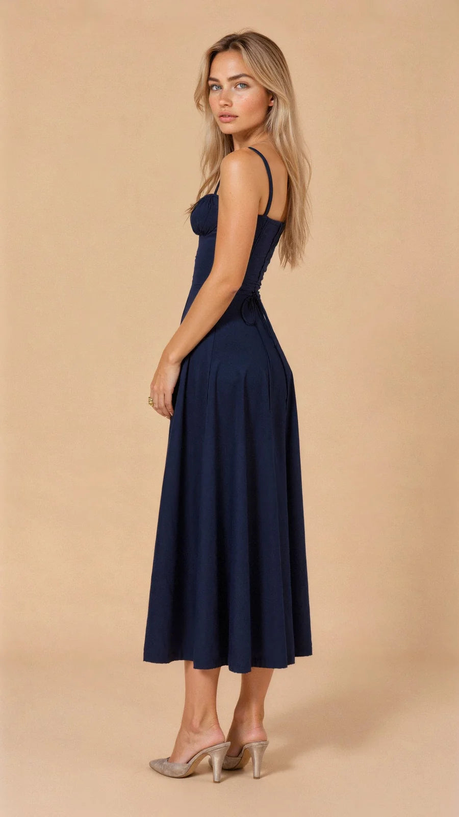Daisy - Elegante Midi-jurk met een gebeeldhouwd lijfje en vloeiende rok