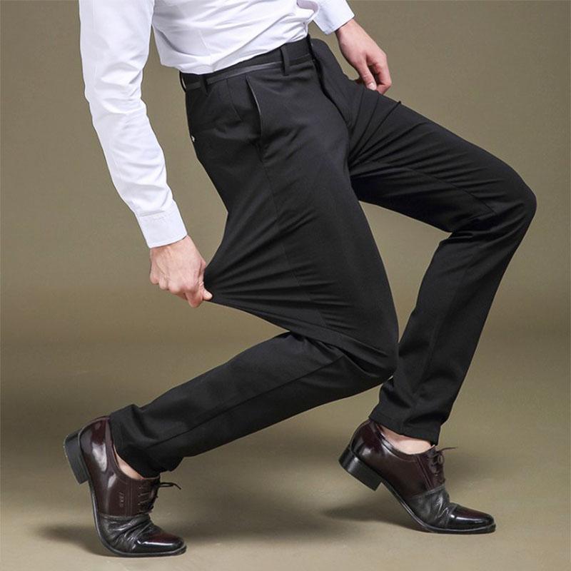 James - Slim fit en elastische taillebroek met zakken voor dagelijks comfort
