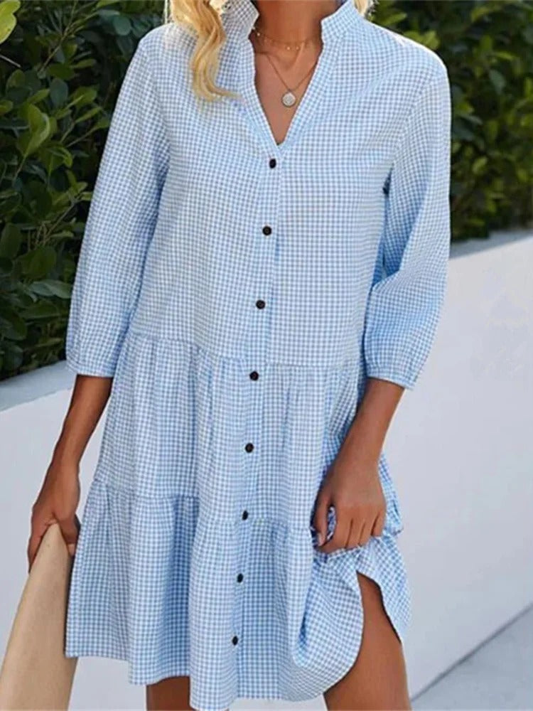Ruby – Trendy mini-jurk met knoopsluiting en relaxte pasvorm