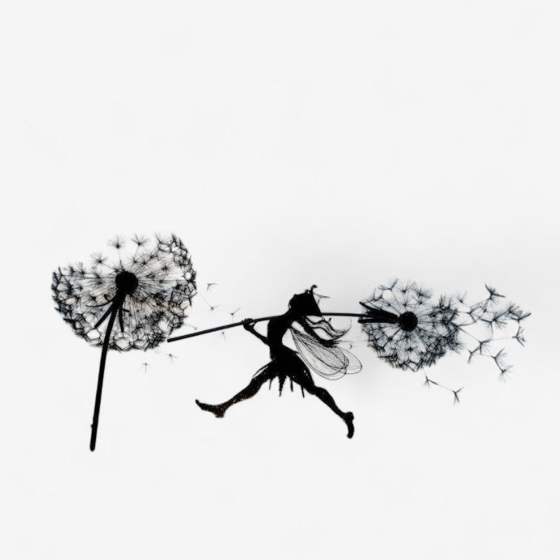 FairyBloom – Decoratief Beelden van Feeënengel met Paardenbloemontwerp
