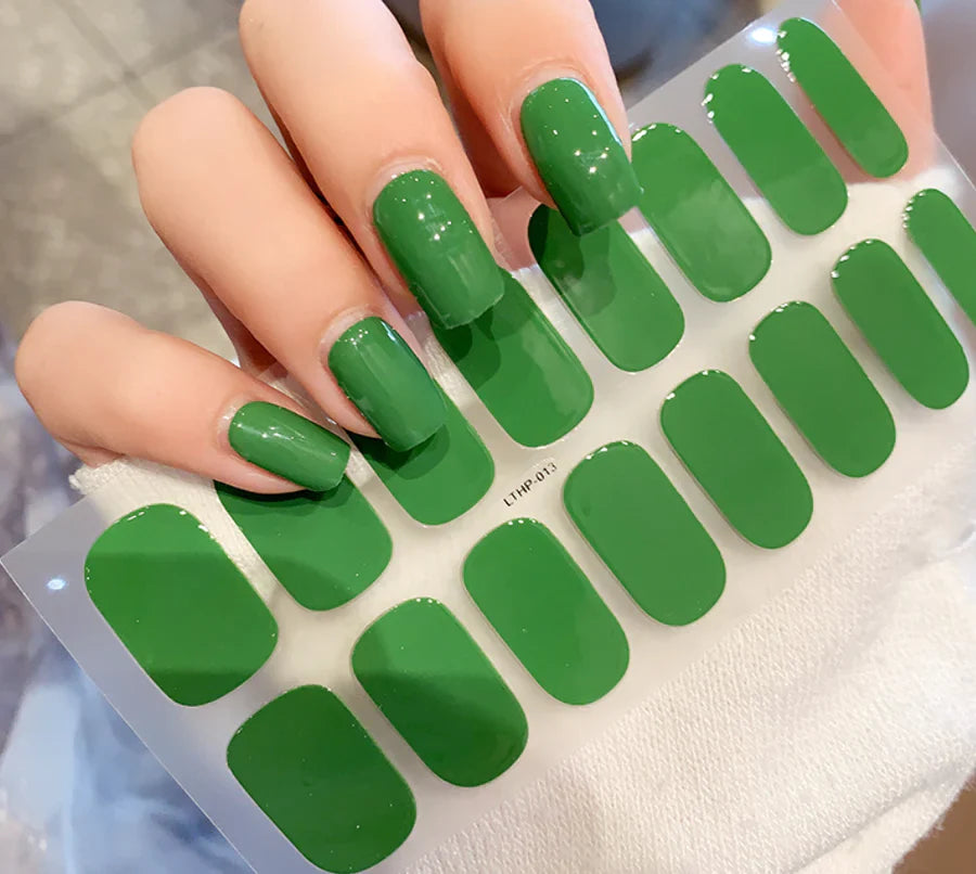 QuickGlam – Herbruikbare gelnagelstickers voor eenvoudige manicures van salonkwaliteit