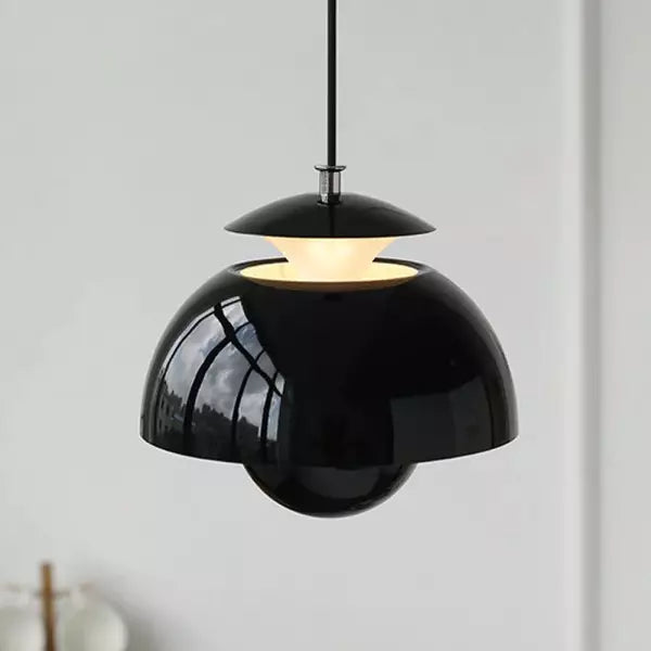 AuraSphere - Moderne hanglamp met gelaagd ontwerp en centraal bolaccent