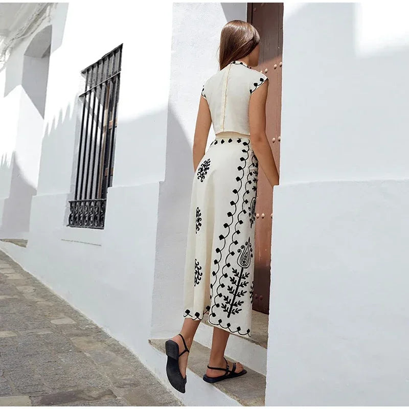AuraGlide - Crop Top & Rok Ensemble