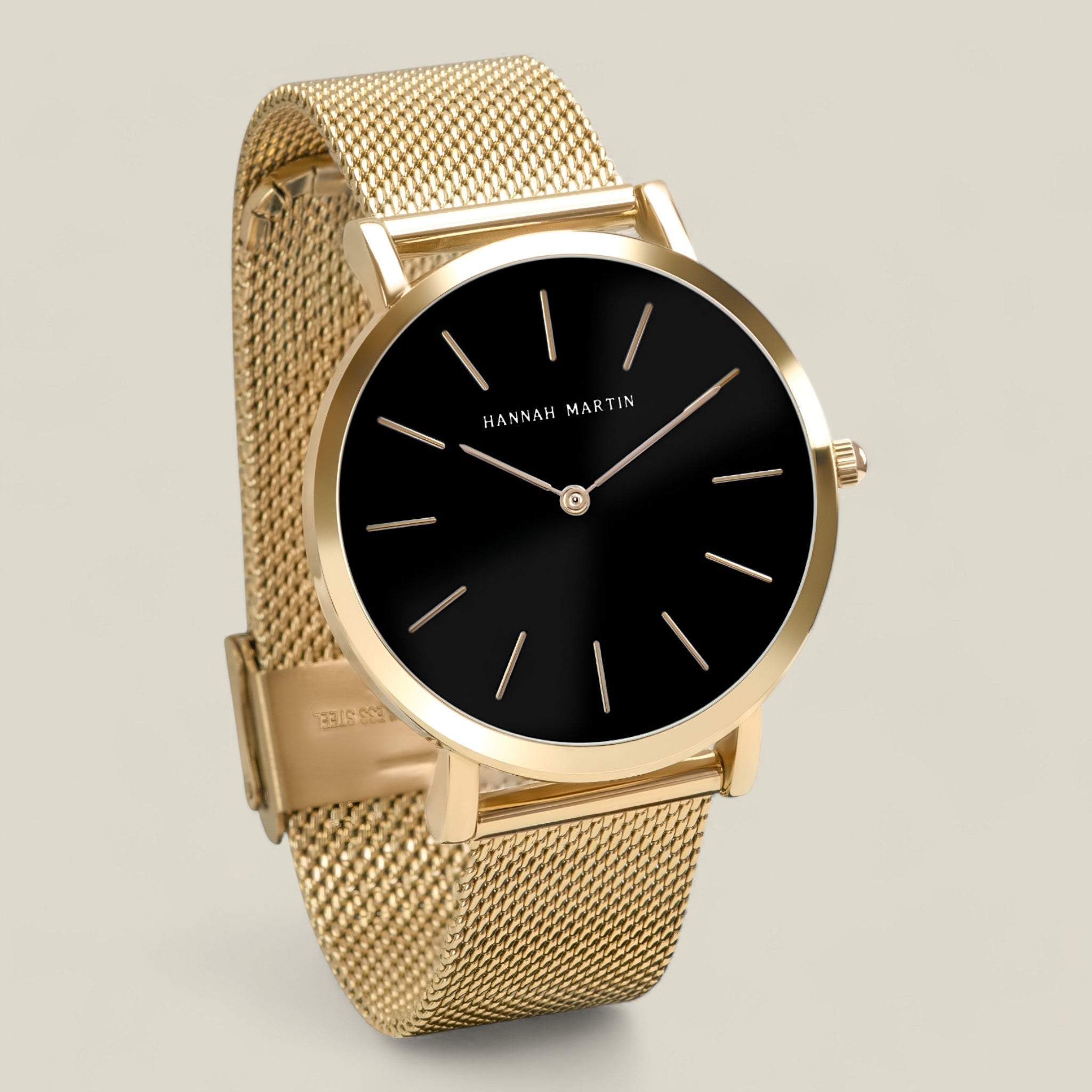 Dana - Rond gouden horloge met zwarte wijzerplaat en stijlvolle mesh band