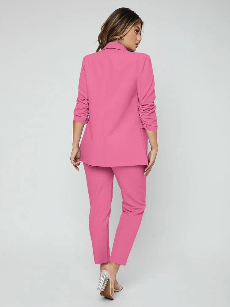 Elara – Elegant tweedelig pak met op maat gemaakt jasje en stijlvolle broek