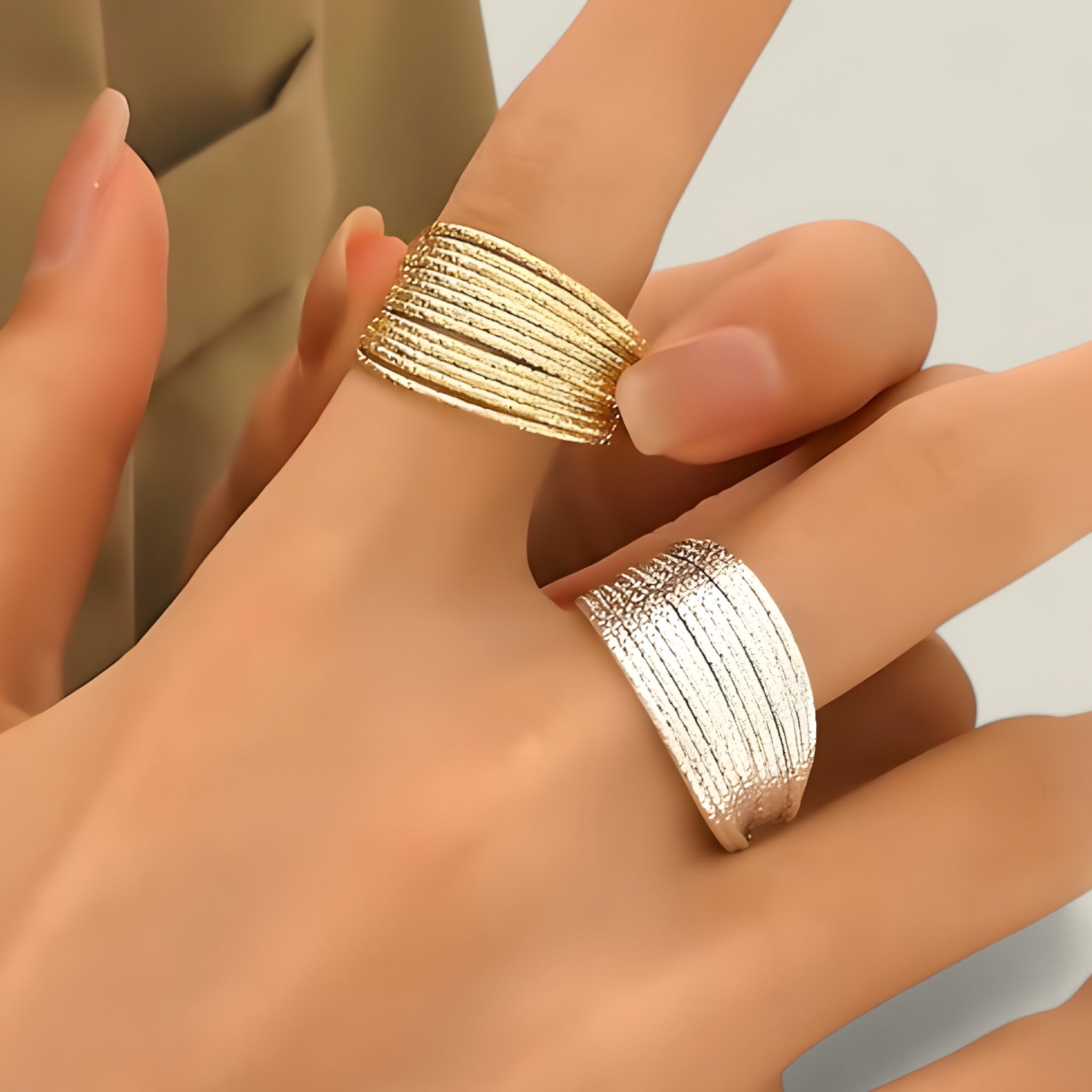 Eva - Elegante Fonkelende Manchetring met Tijdloos Ontwerp voor een Verfijnde Look
