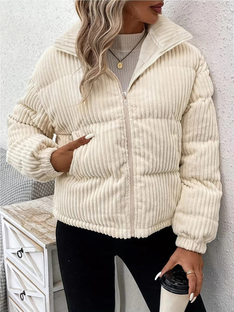 Elara - Oversized gewatteerd pufferjack met rits aan de voorkant