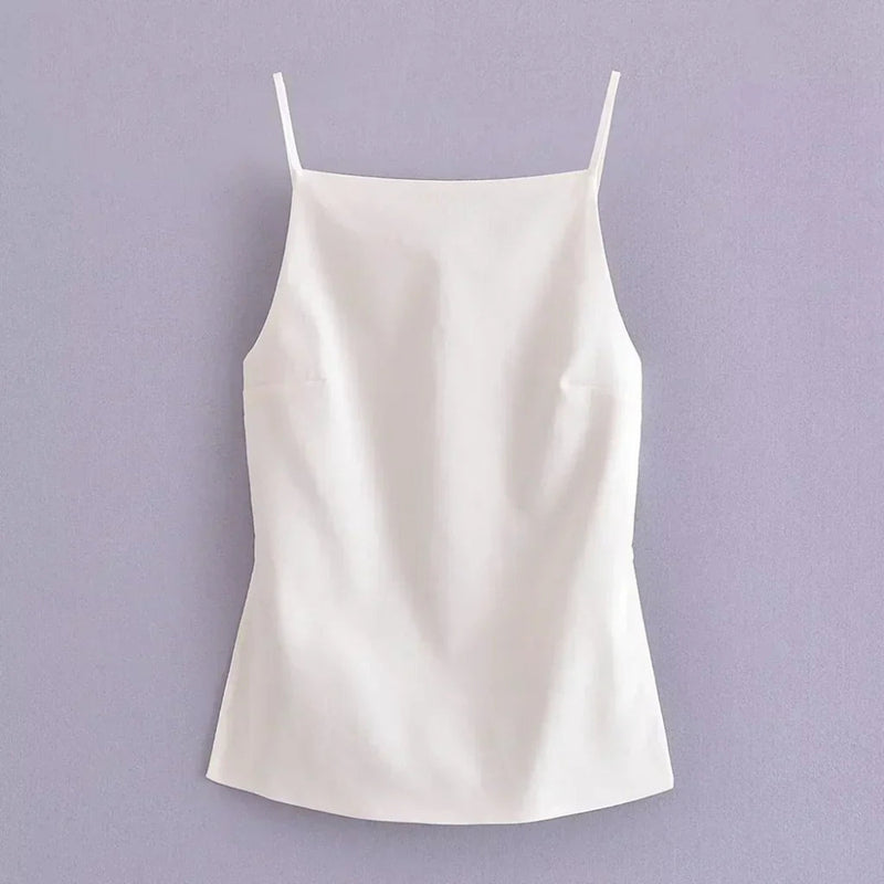 Maliya – Casual top met open rug en verstelbare bandjes