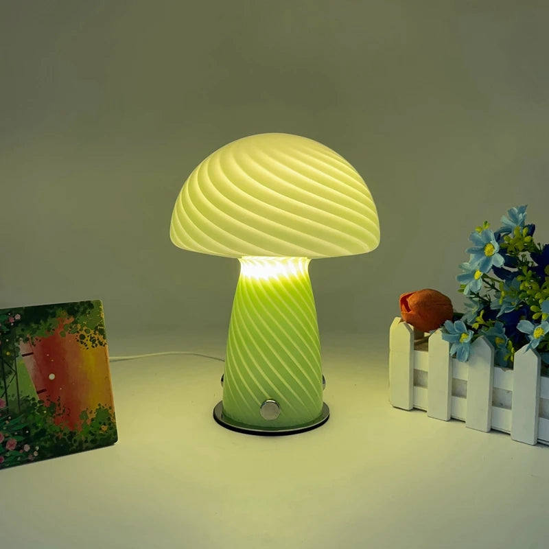MushGlow – LED Tafellamp met Paddenstoel Geïnspireerd Ontwerp voor Binnenambiance