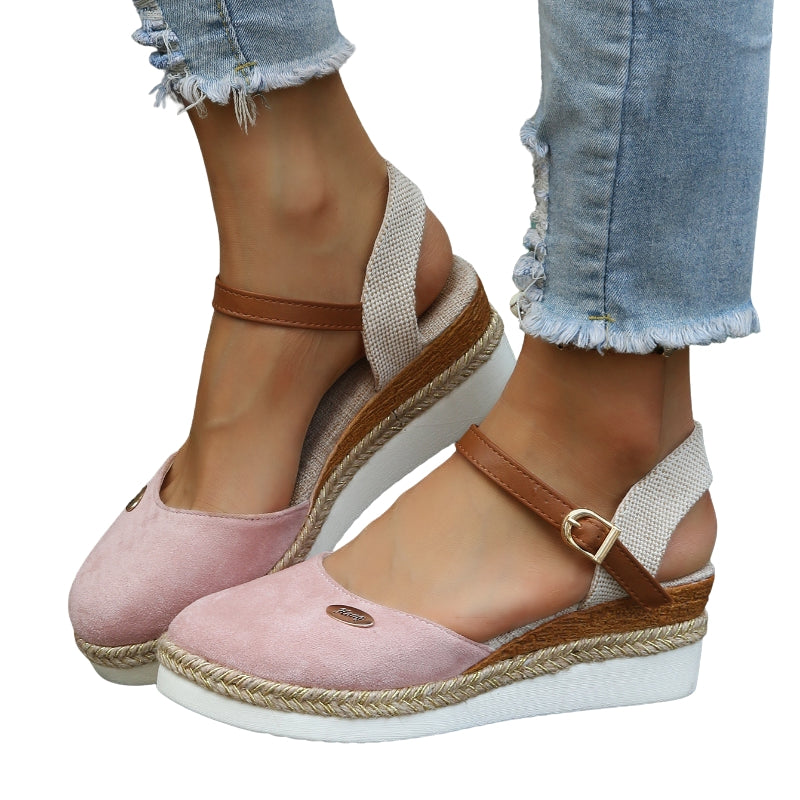 Mia - Wedge sandalen met gesloten neus en gespsluiting