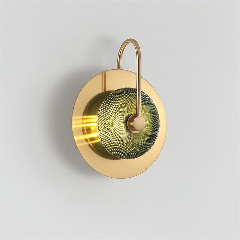 LumiVera – Wandlamp met goudafwerking en glazen kap