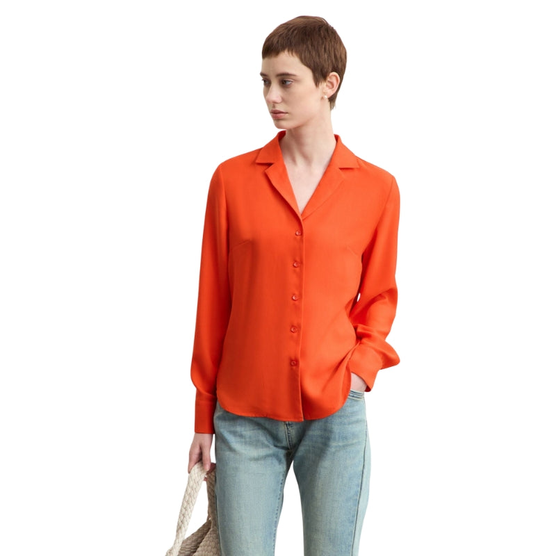 Hannah - Blouse met losse pasvorm en reverskraag