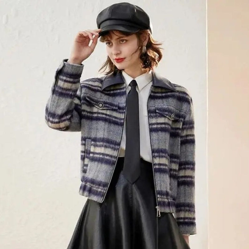 Peyton – Lange Mouwen Jas met Reverskraag en Meerdere Zakjes