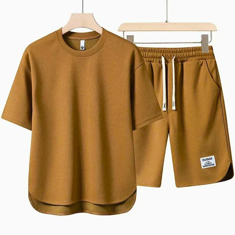 James - Casual tweedelig setje met relaxed fit t-shirt en short