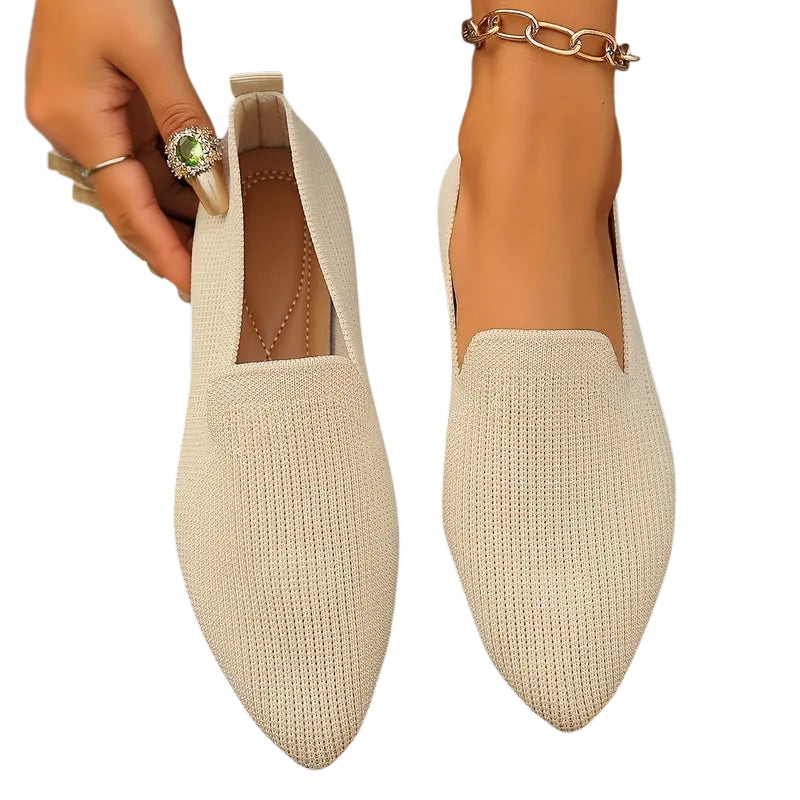 Clara – Lichtgewicht Schoenen met Puntige Neus en Antislipzool