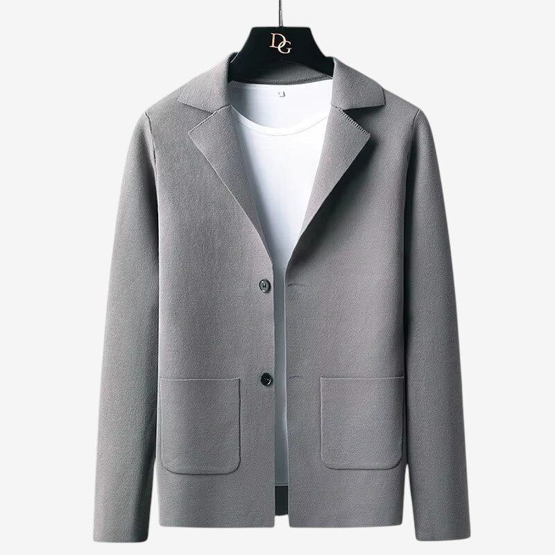 Christian – Langermige Blazer met Kraag en Knapjes
