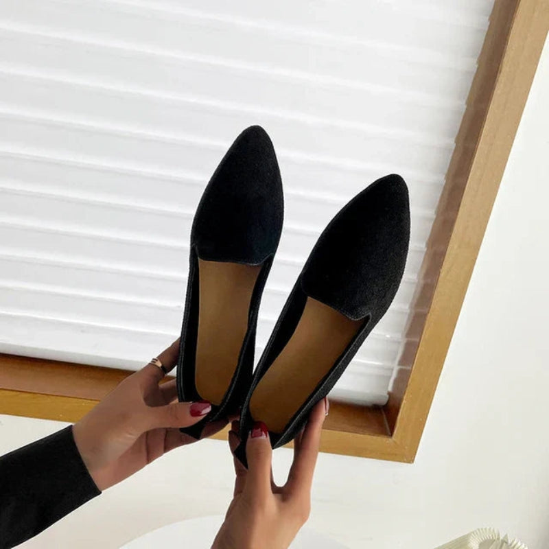 Lena - Slanke Slip-On Schoenen met Puntige Teen, Veilige Pasvorm en Platte Zool
