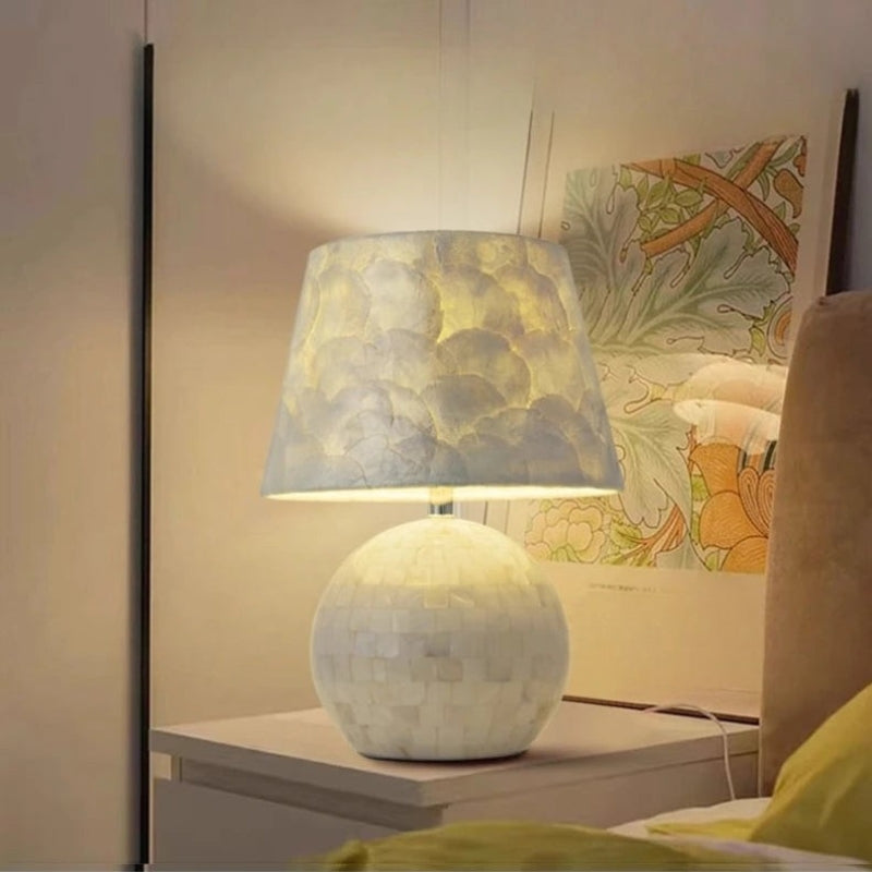 ShellGlow – LED Tafellamp met Schelp Geïnspireerd Ontwerp voor Binnenambiance