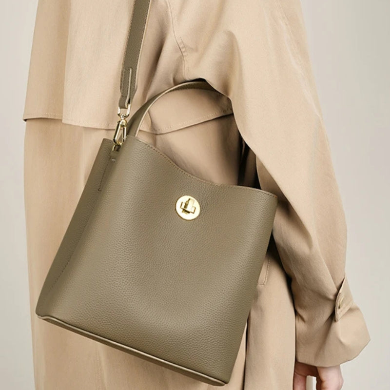 Saskia – Handtas met Verstelbare Schouderband en Handvat