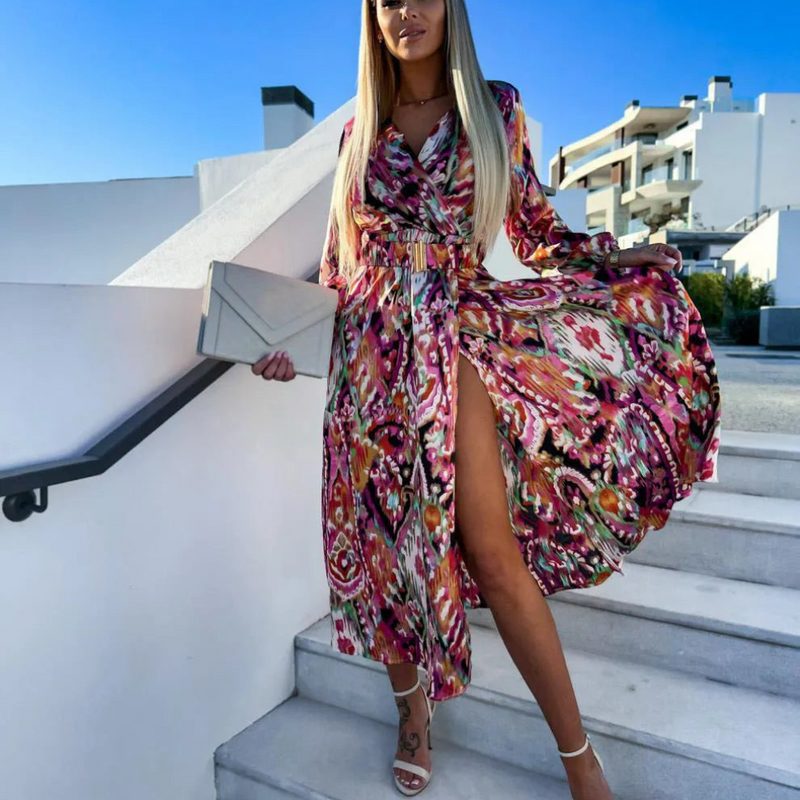 Amara – Elegante vloeiende jurk met V-hals en lange gedrapeerde mouwen