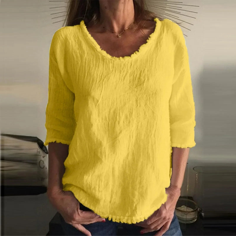 Lena – Elegante top met lange mouwen en diepe ronde halslijn