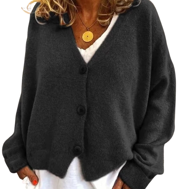 Clara – Stijlvol Cardigan met lange mouwen en knopen Voorkant