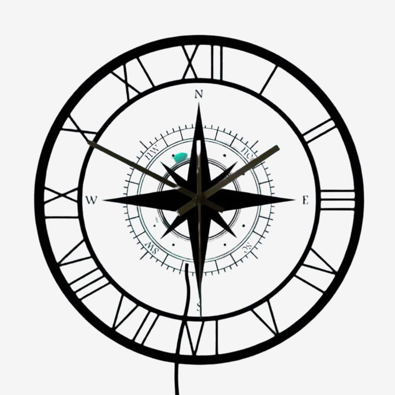 TimeCompass – Ronde Wandklok met Kompasdesign en Stil Uurwerk