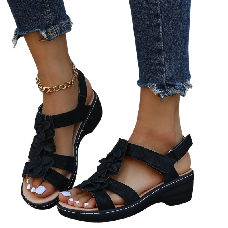 Lily – Stijlvolle Bloemen Buckle Sandalen met Open Teen