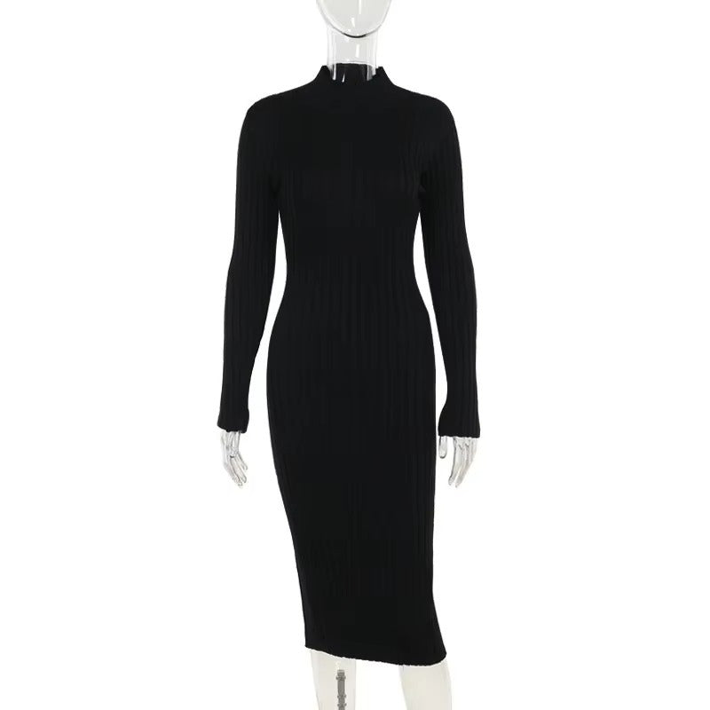 Aria – Elegante midijurk met hoge halslijn en lange mouwen