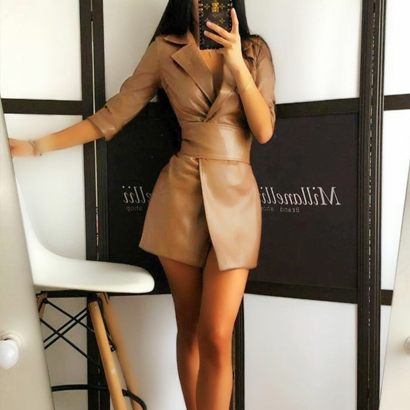 Leony – Elegante blazer met lange mouwen en tailleband