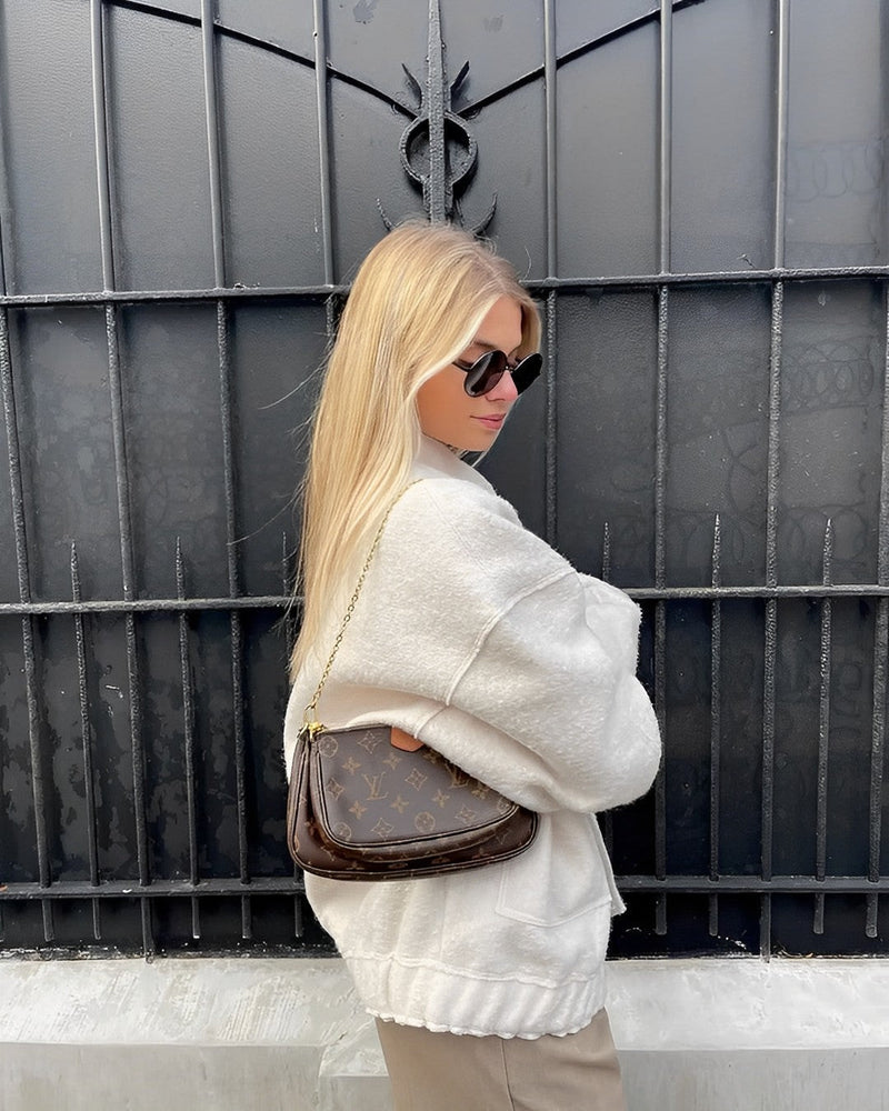 Liana - Comfortabel oversized jasje met knoopsluiting voor een trendy en warme uitstralin