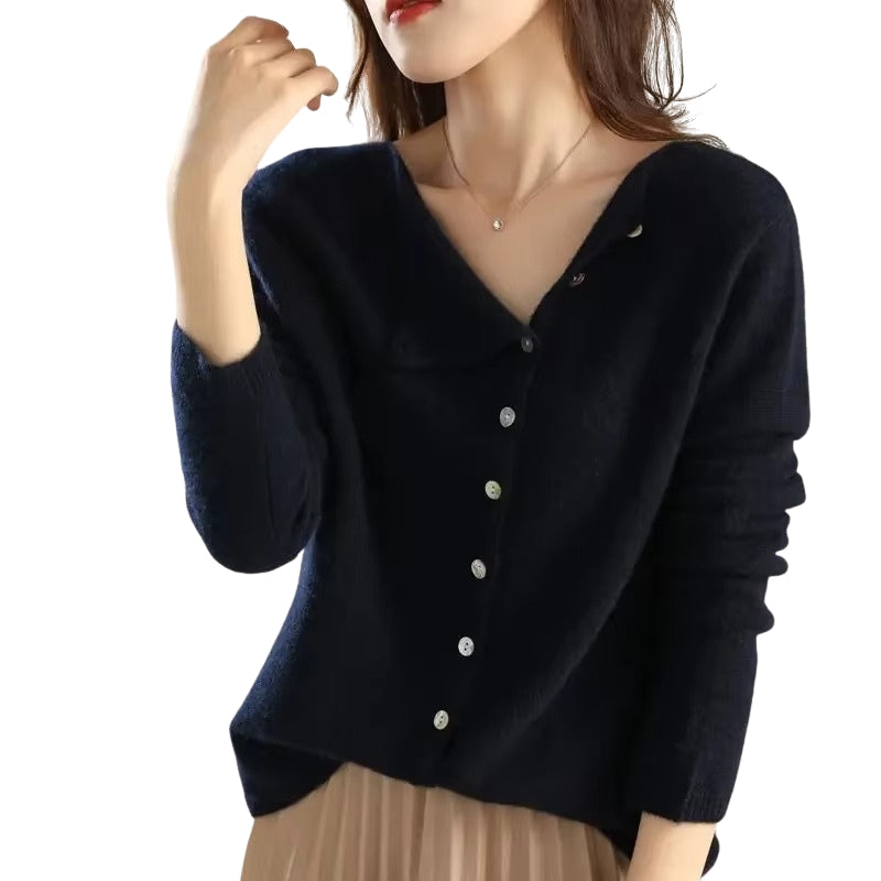 Helena – Elegante trui met knoopjes en lange mouwen