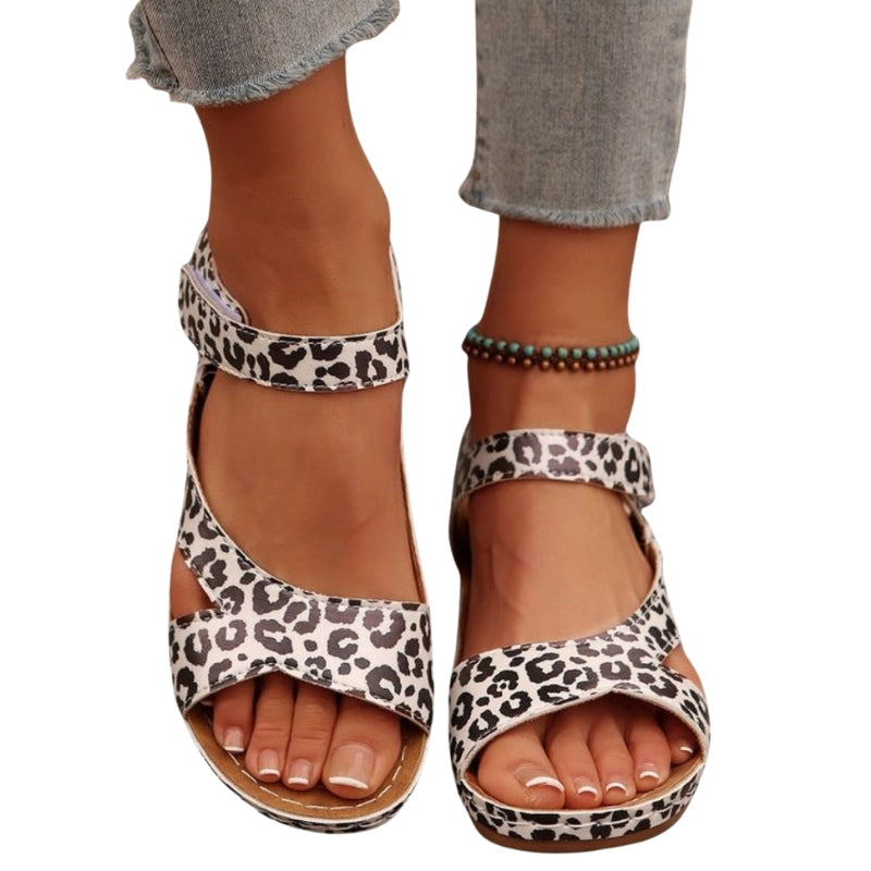 Jovana – Sleehak Sandalen met Verstelbare Bandjes en Open Teen