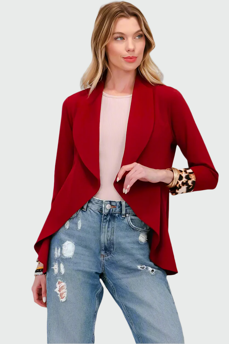 Amara - Modren open voorkant blazer met opgerolde mouwen en comfortabele pasvorm