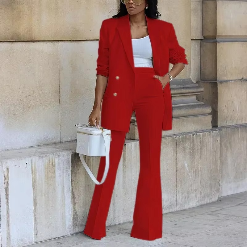 Renske – Twee delig Set met Blazer en Flared Broek