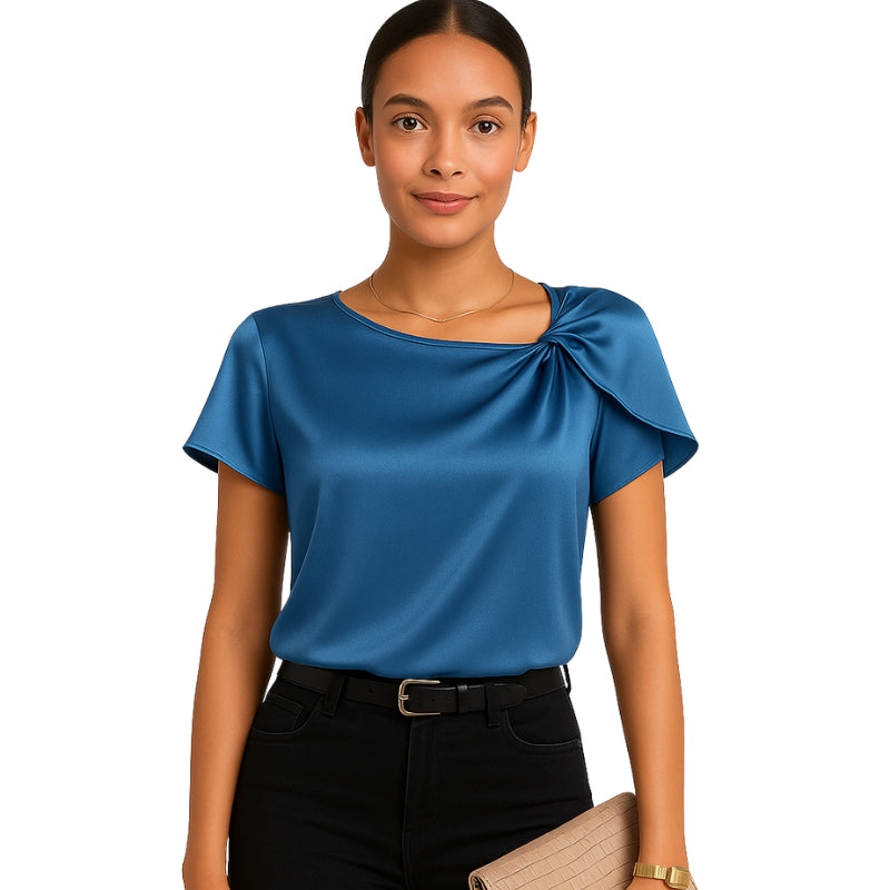 Arabella – T-shirt met korte mouwen en knoopdetail aan de zijkant