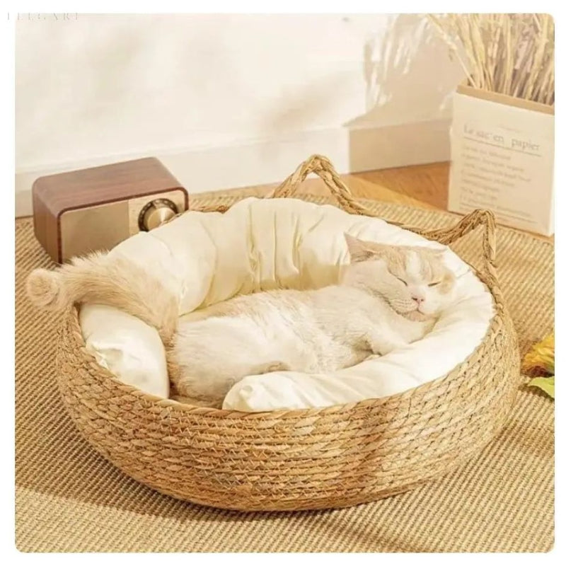 PurrNest – Handgeweven Kattenmand met Pluche Kussen